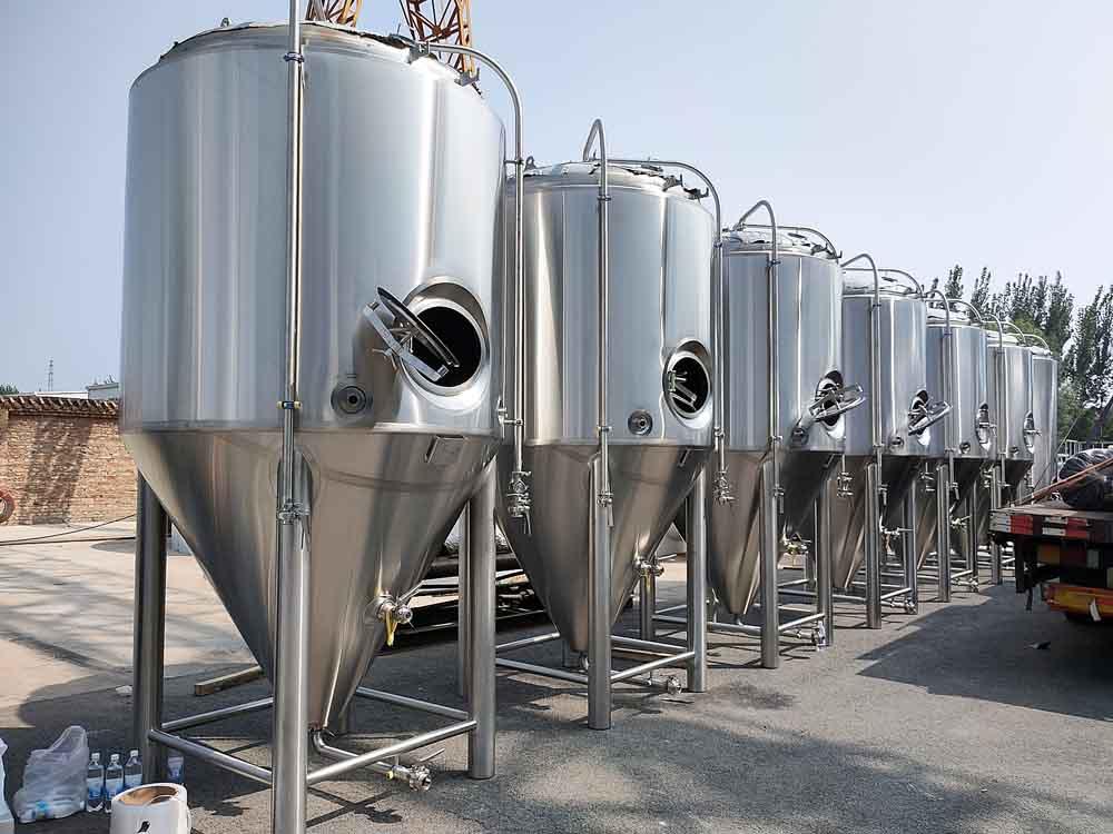<b>40BBL FV and BBT for brewery expanding</b>
